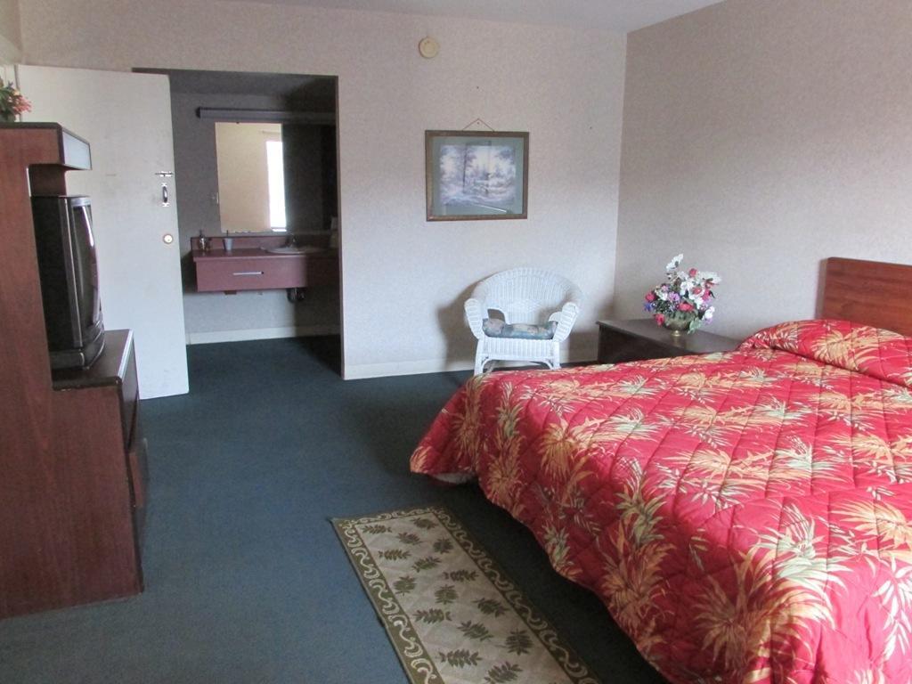 New Valdosta Inn And Suites Номер фото
