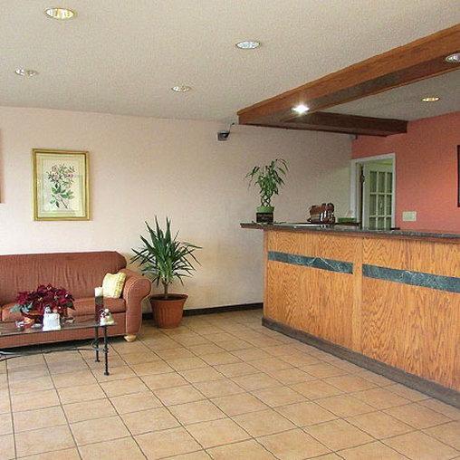 New Valdosta Inn And Suites Экстерьер фото